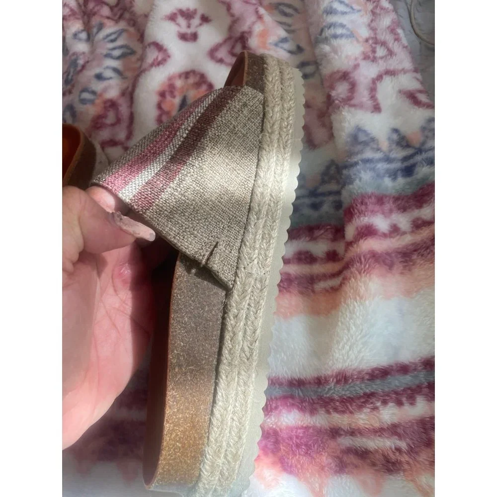 Sandals - Picture 4 of 7